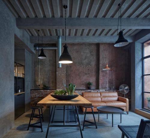 Apartment with Balcony (Sage)
