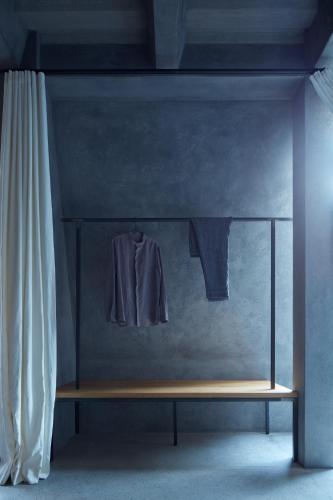 Apartment with Balcony (Sage)