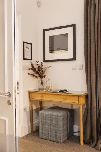 Queen Room – Disability Access