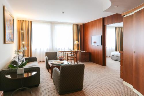 Superior Suite
