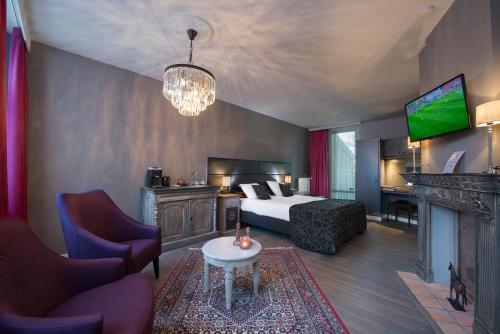 Deluxe Double or Twin Room