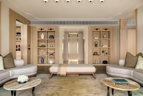 Rattanakosin Suite 1 King, High Floor, Park View
