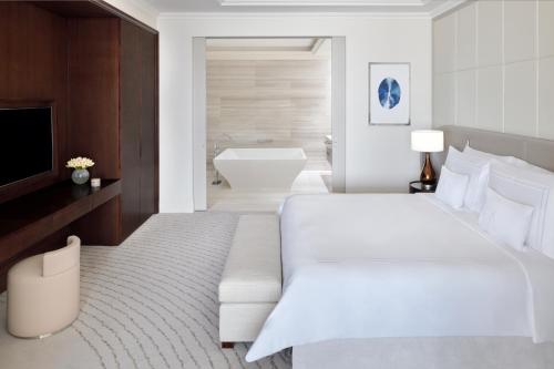 Executive Suite Fountain View - Ultimate Staycation with At The Top Tickets Burj Khalifa