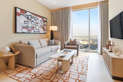 Premier Suite City View - Ultimate Staycation with At The Top Tickets Burj Khalifa