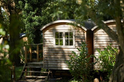 Hideaway Hut