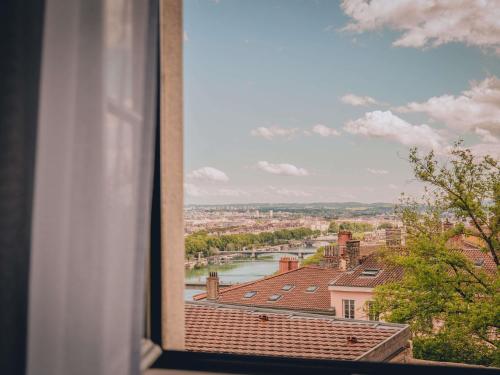 Deluxe Junior Suite - Rhône View