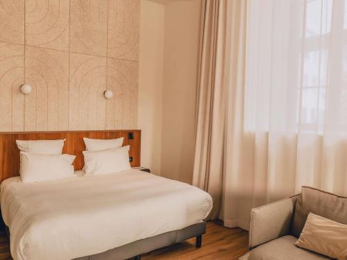Deluxe Junior Suite - Rhône View
