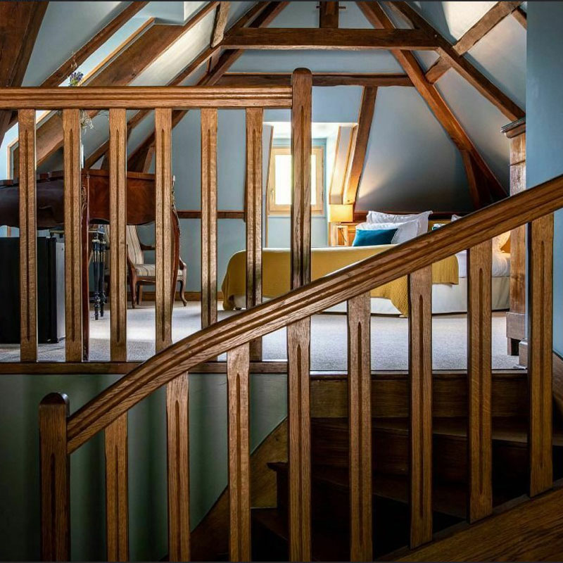 Burgundy Farmhouse Suite