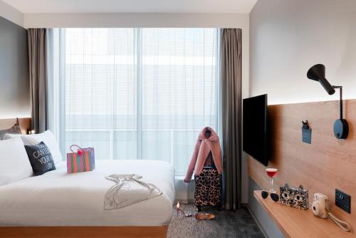 King Room with City View