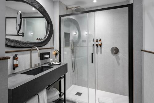 Deluxe Room with Terrace