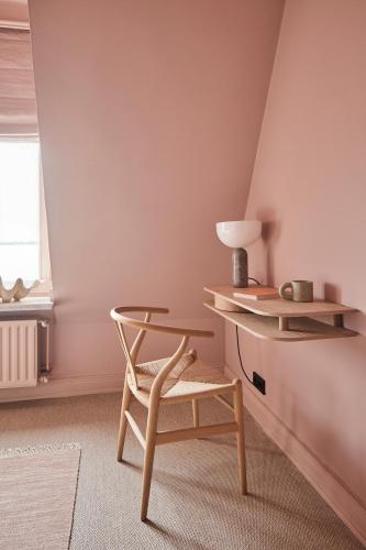"total tiny" studio