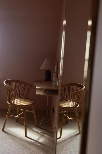 "total tiny" studio