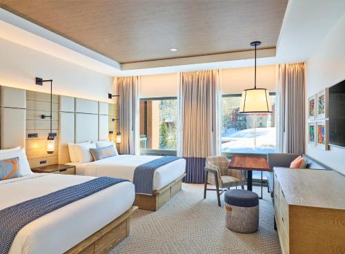 Accessible Deluxe 2 Queen Beds