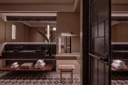 Family Suite with One King Bed, One Bunk Bed - Childhood Dream Themed