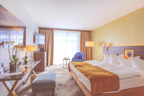Deluxe King Suite