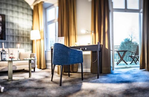 Suite with Garden View