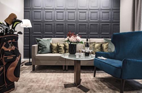 Superior King Suite