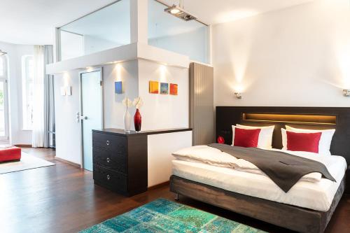 Junior Suite with Sea View and Balcony