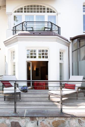 Junior Suite with Sea View and Balcony