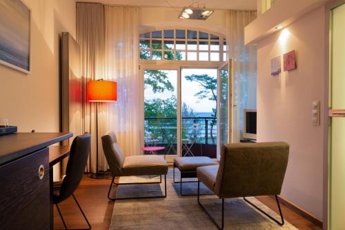 Junior Suite with sea view and French balcony