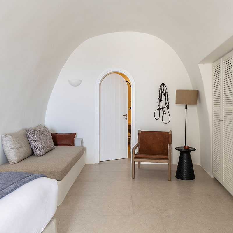 NARA SUITE - Istoria Cliff