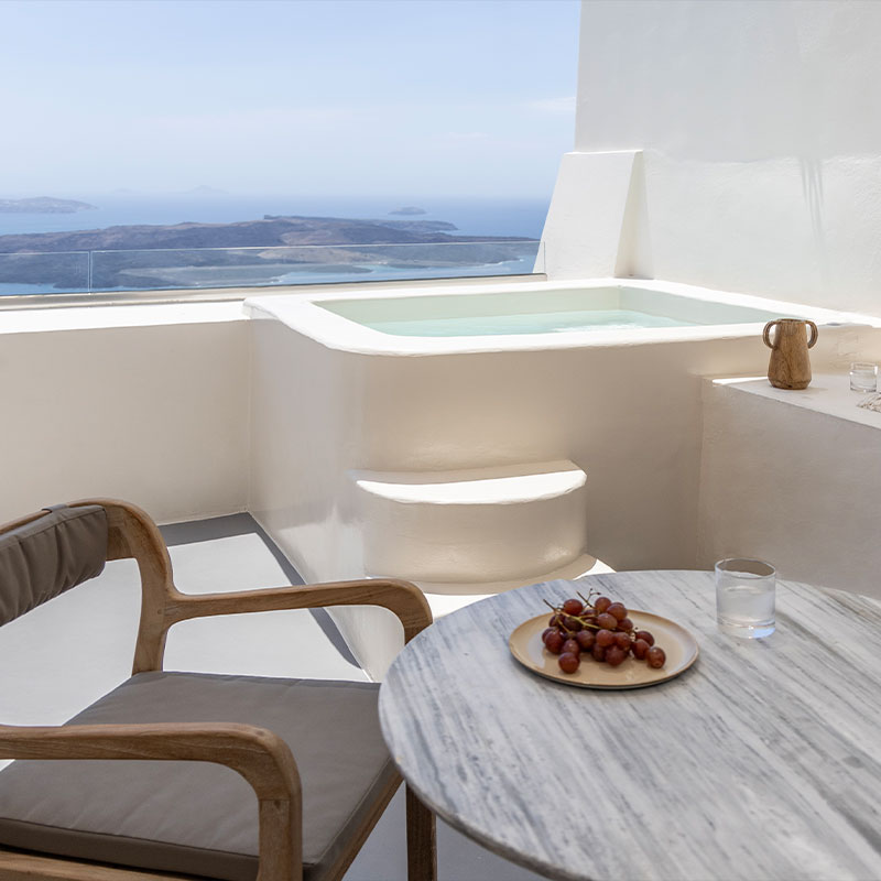 NARA SUITE - Istoria Cliff