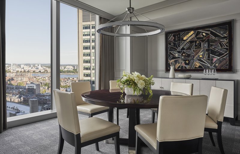 Cambridge Suite 