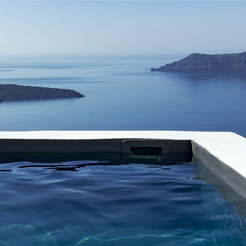 Efta Honeymoon Suite with Plunge Pool