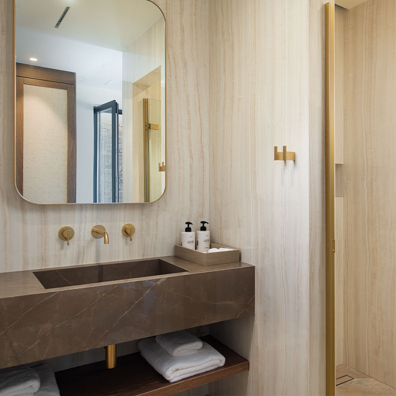 Vione Suite With Pool & Sea View