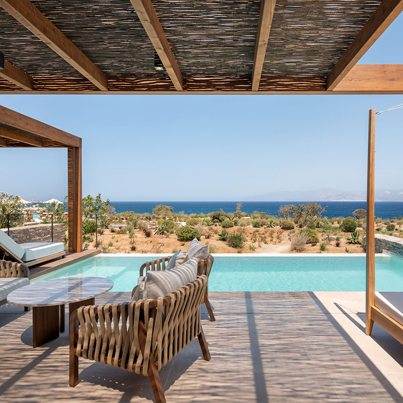 2 Bdr Suite With Pool & Sea View