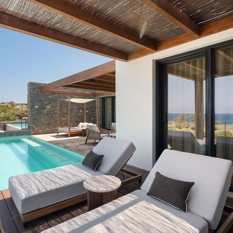 2 Bdr Suite With Pool & Sea View