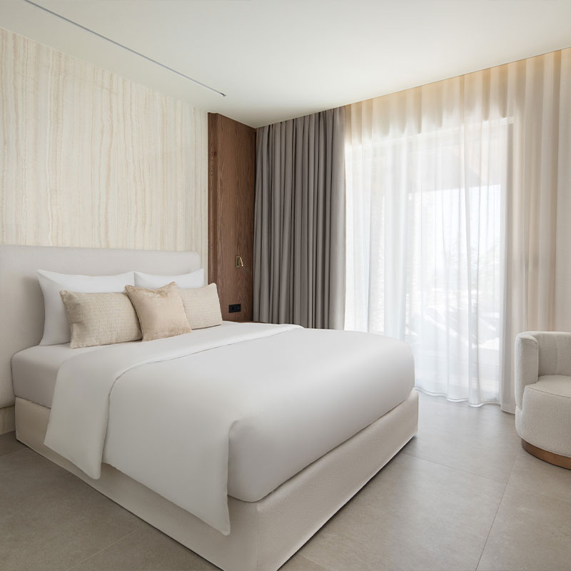 2 Bdr Suite With Pool & Sea View
