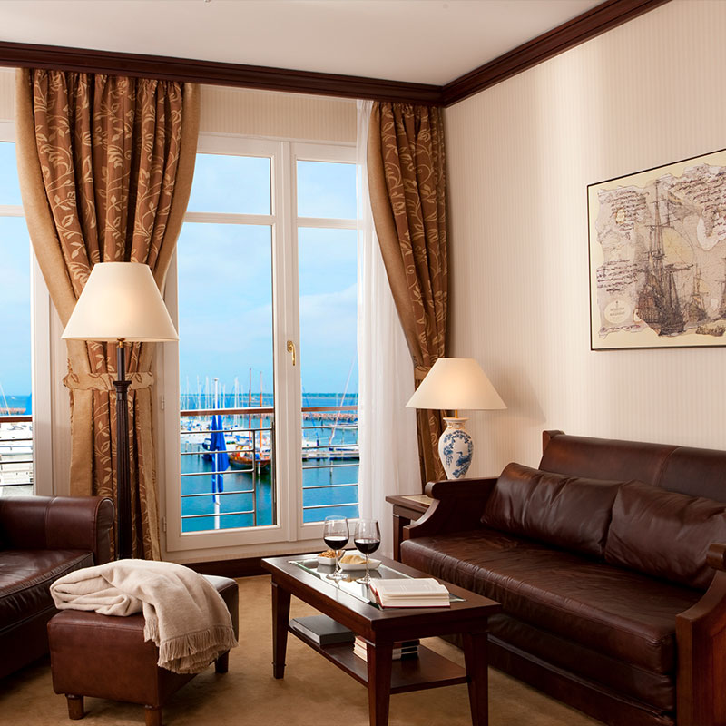 Captain's Suite Sea View