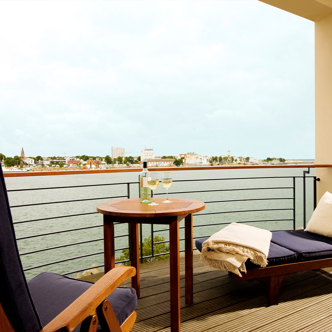 Sailor's Cabin Panorama View
