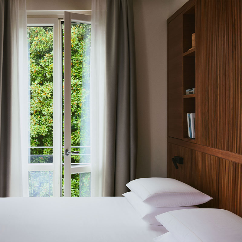 Corner Suite