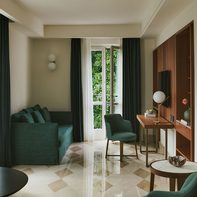 Courtyard Suite