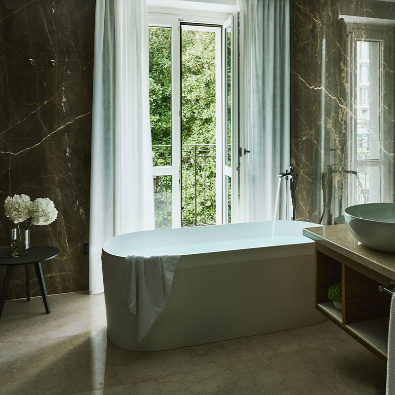 Courtyard Suite