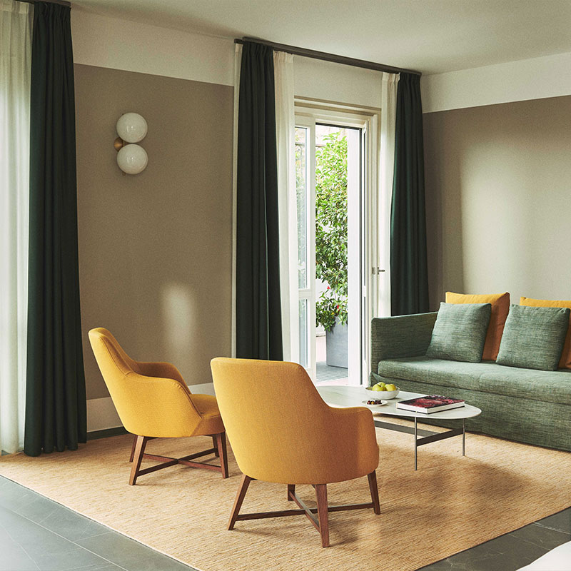 Signature Suite