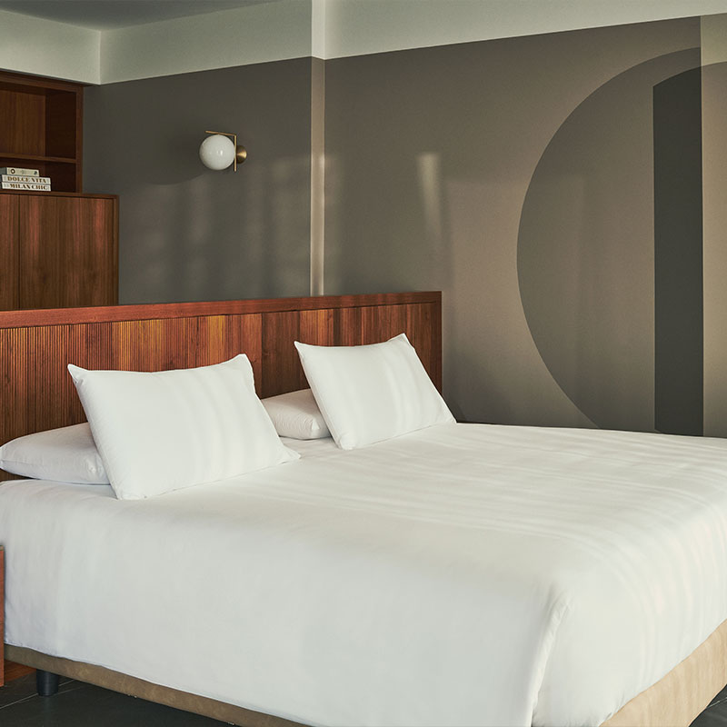 Signature Suite