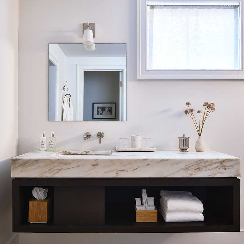 Deluxe Room with Soaking Tub