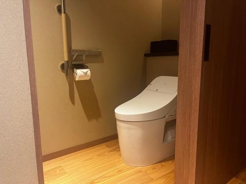 Ocean-view twin room with open-air bath / 3-person capacity