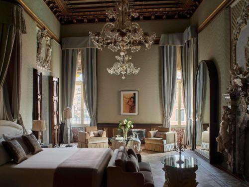 Orient-Express Suite