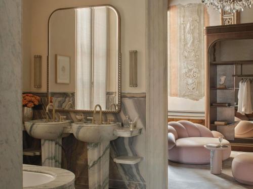Orient-Express Suite