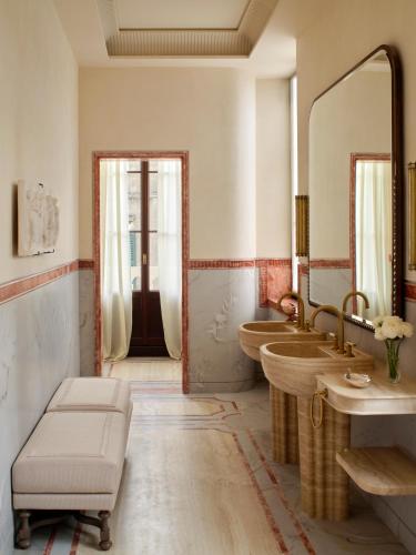 La Minerva Suite