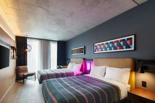 Moxy Queen Room with Two Queen Beds