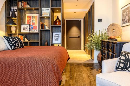 Superior King Room 