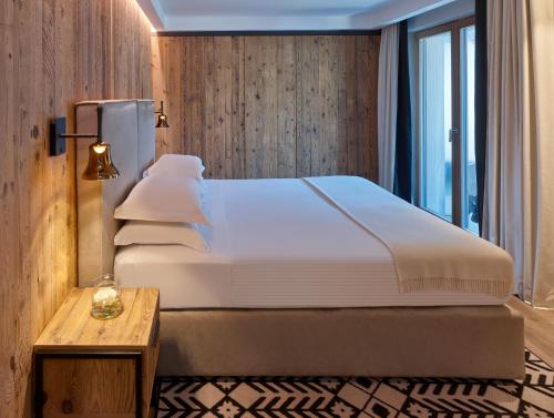 Suite with Mountain View Triple
