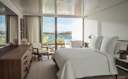 One-Bedroom King Suite with Nafsika Sea View