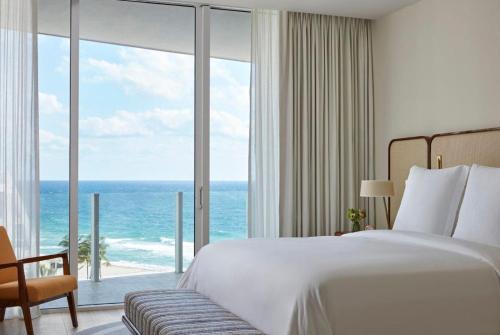Grand Ocean View Three Bedroom Residential Suite 