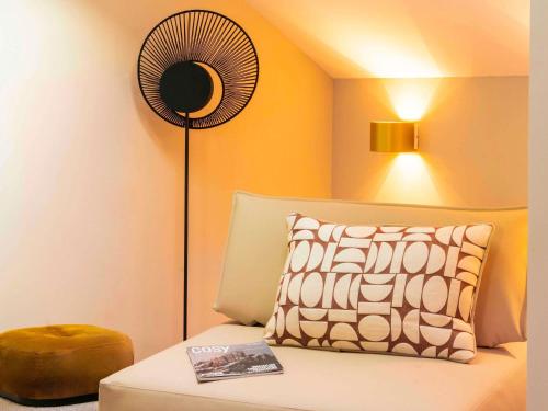 Classic Room with Double Bed and Single Sofa Bed